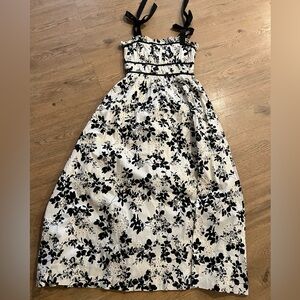 En Saison Monochrome Floral Dress